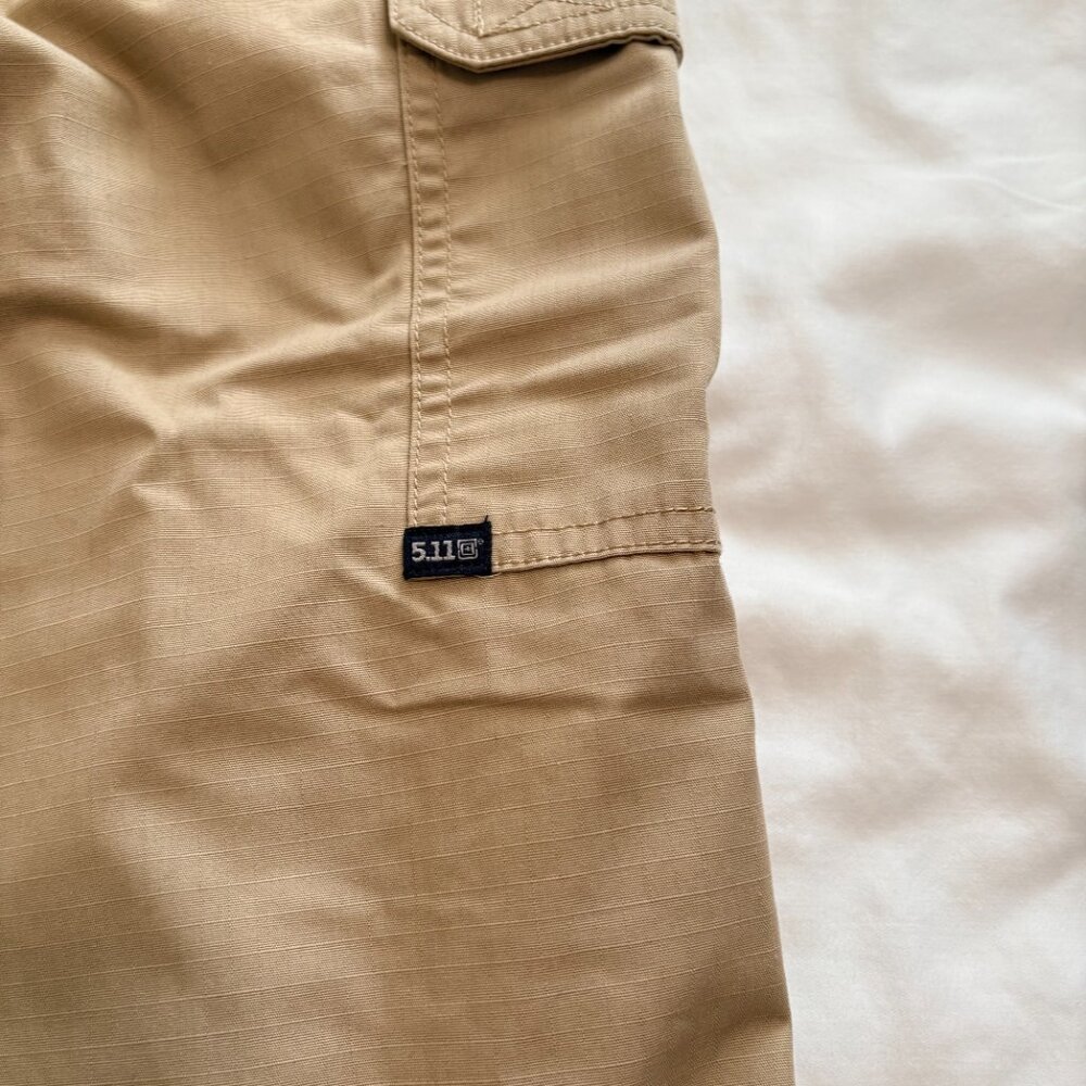 5.11 Tactical Series Cargo Pants Khaki Tan Utility Size 38 x 30 - Picture 4 of 6